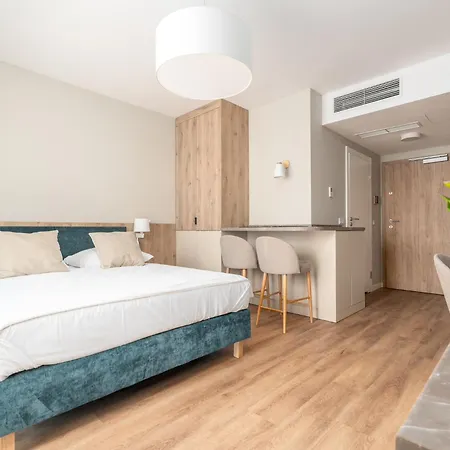 アパート Jantaris -